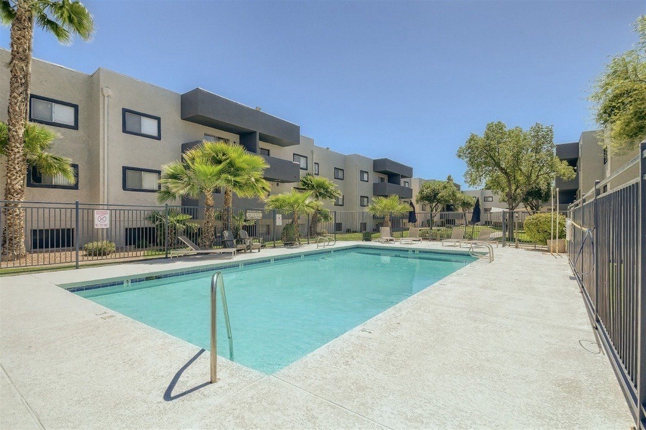 Rise at Dobson Ranch photo 4